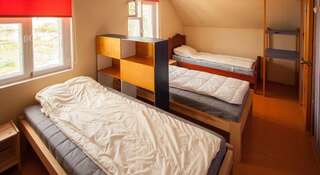 Гостиница Хостел Маверик Иркутск Односпальная кровать в 4-местном общем номере для мужчин и женщин-2