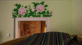 Гостиница Хостел Маверик Иркутск Спальное место на двухъярусной кровати в общем 6-местном номере для мужчин и женщин-5